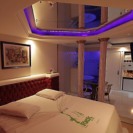 Rick Motel (Adults Only) Boqueirão 外观 照片